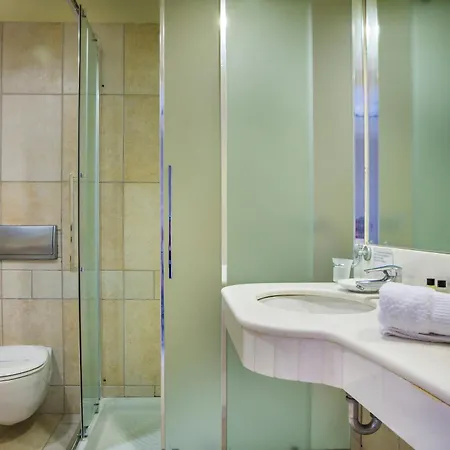Almyra Otel