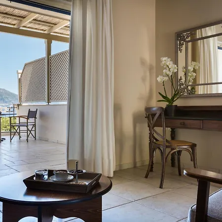 Almyra Otel 4*