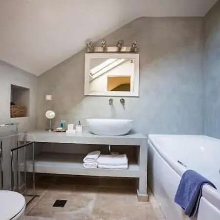 Otel Almyra 4*