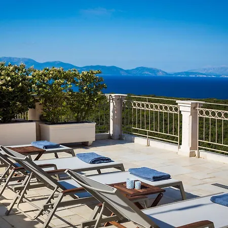 Ξενοδοχείο Almyra 4*