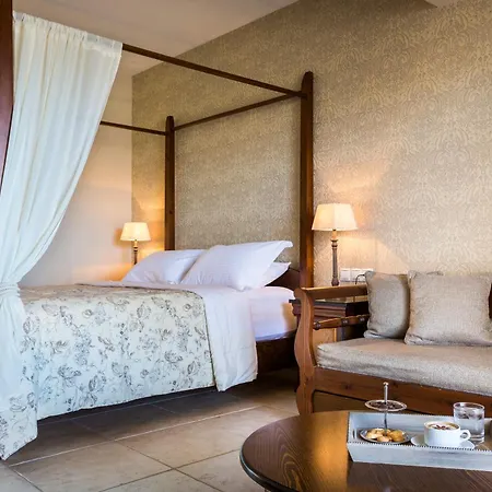 Hotel Almyra 4*