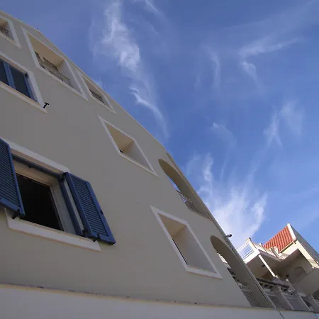 Almyra Ξενοδοχείο